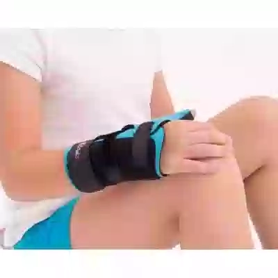 dziecieca-stabilizujaca-orteza-nadgarstka-ebn01.webp