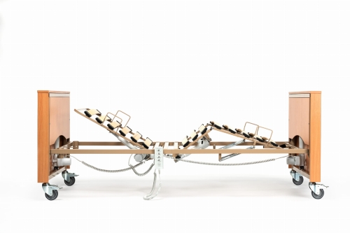 Club - Side view no sidebars.jpg