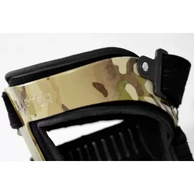 militarna-bioniczna-orteza-kolana-z-mechanizmem-sprezyn_002.webp